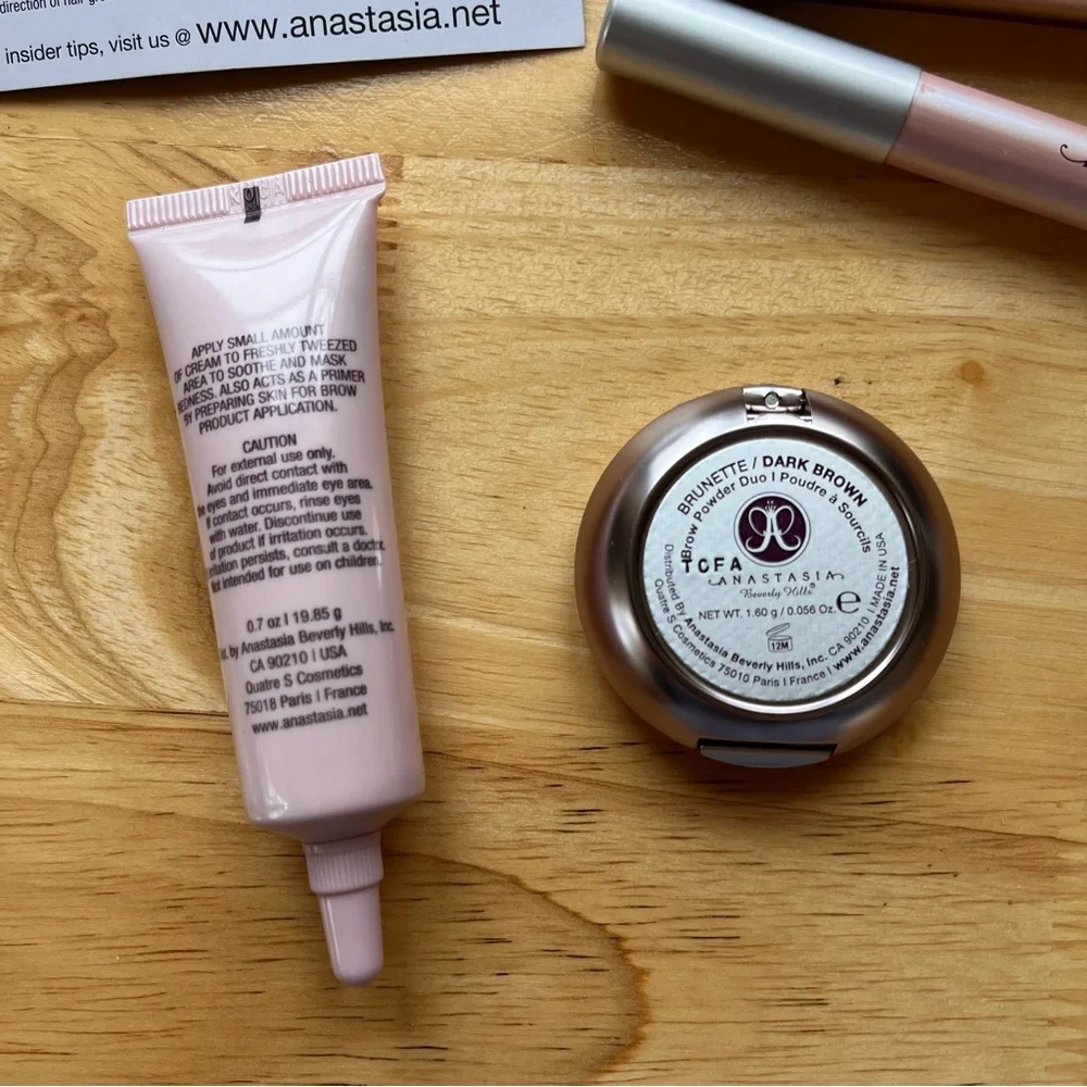 ANASTASIA Beverly Hills ALL IN ONE Brow Kit - Picture 7 of 9